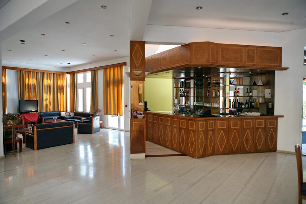 Aegeon Hotel 41/68