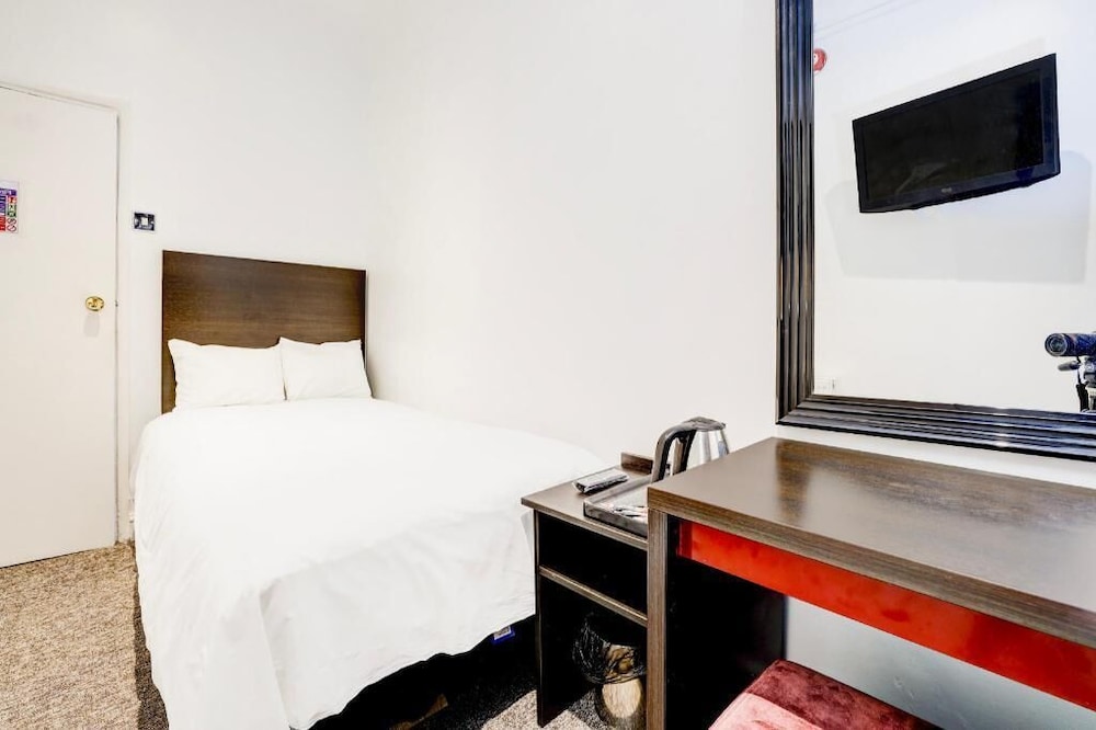 London Shelton Hotel, Finsbury Park 43/51