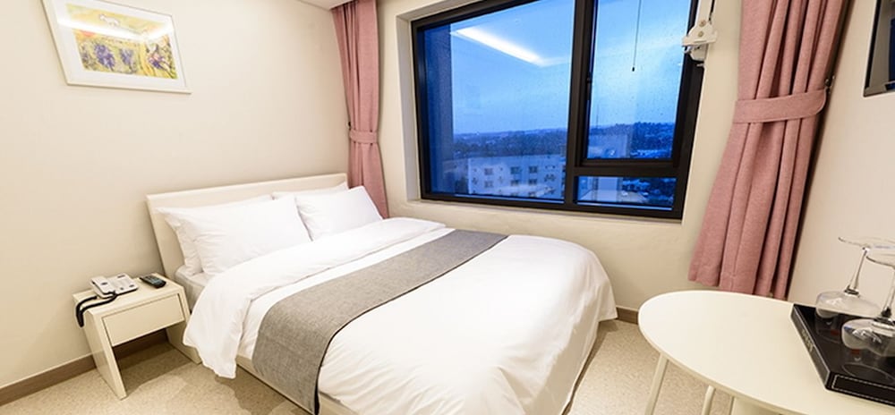 Rezion Tourist Hotel 14/44