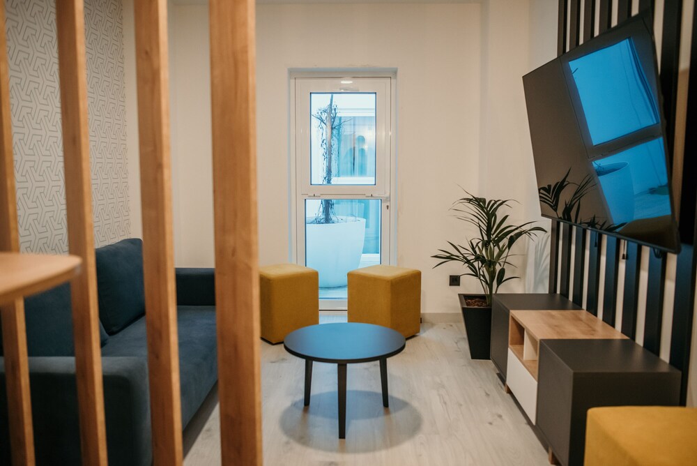 Hotel Lux Melide 46/62