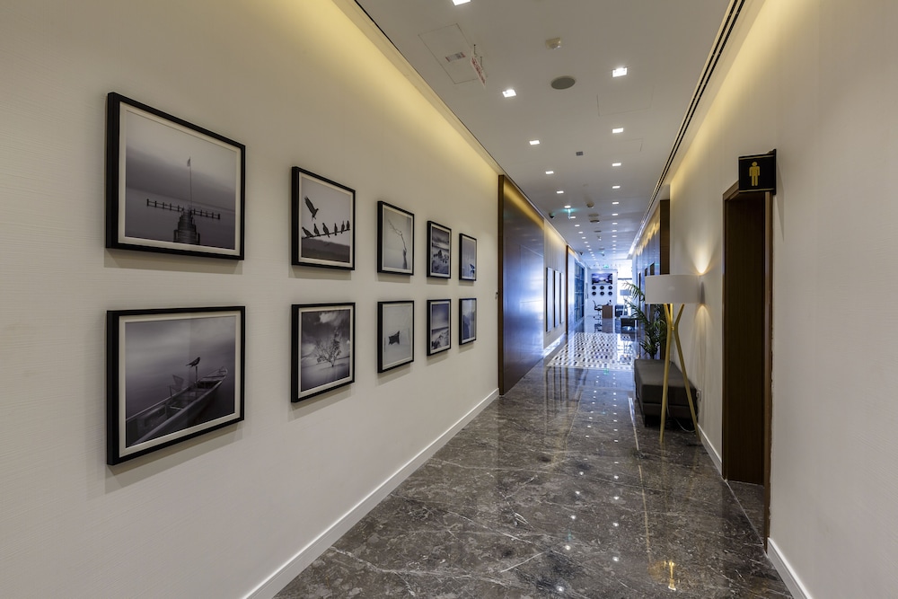 Rose Executive Hotel DWTC 4/33