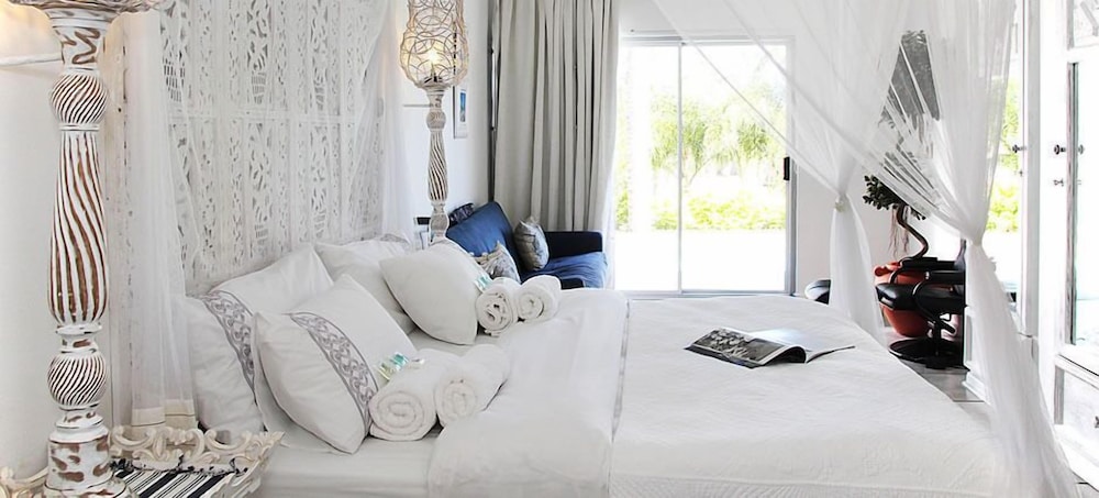 River, Cabin, King Bed
