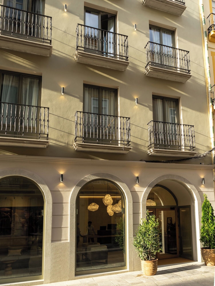 Hotel Well and Come Malaga 2/50
