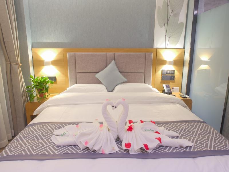 GreenTree Inn Puyang Ruifengyuan Business Hotel 6/25