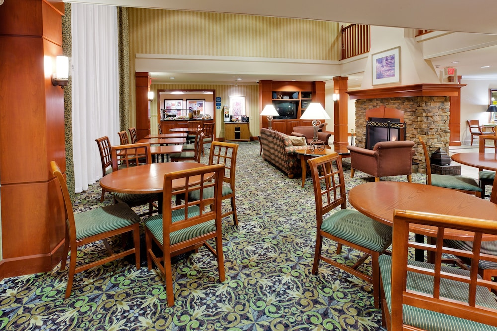 Staybridge Allentown Bethlehem Airport Suites 50/69