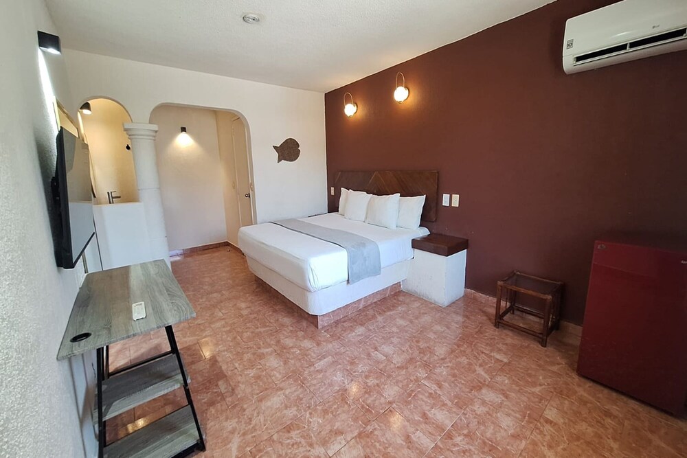 OYO Hotel Rolovi Cancun 31/60