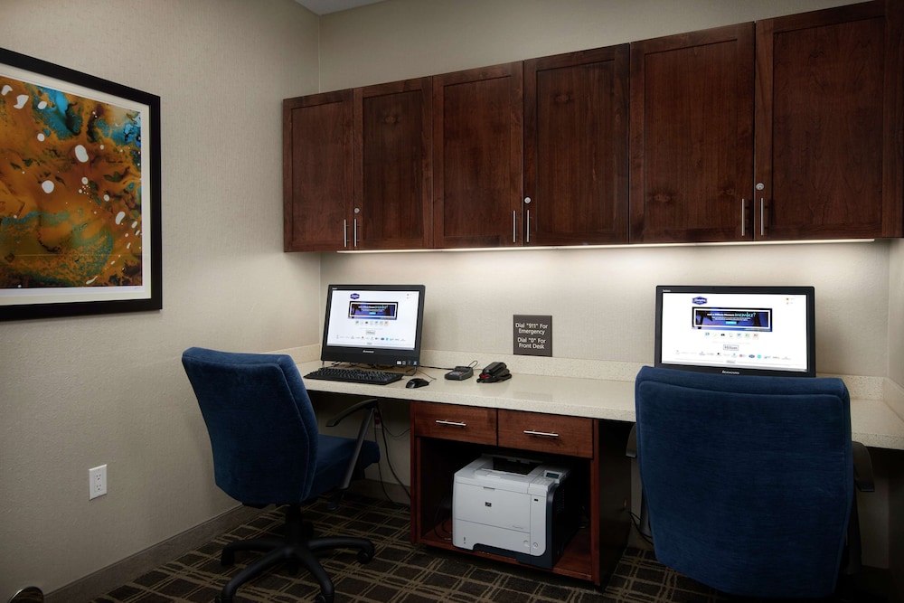 Hampton Inn Suites Portland Vancouver 40/49