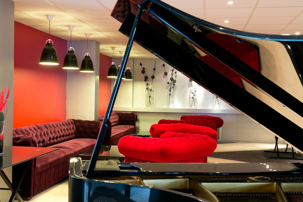 Mercure Bordeaux Lac Hotel 40/77