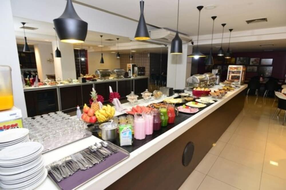 PANORAMA TOWER HOTEL 35/54
