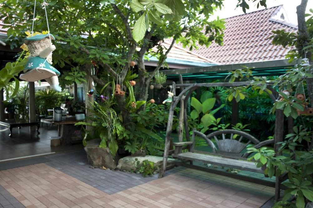 Baan Na Khon Hotel 21/30