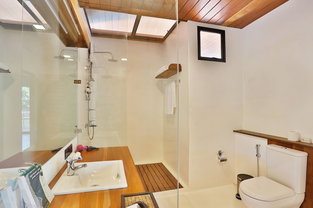 VILLA, HOT TUB
