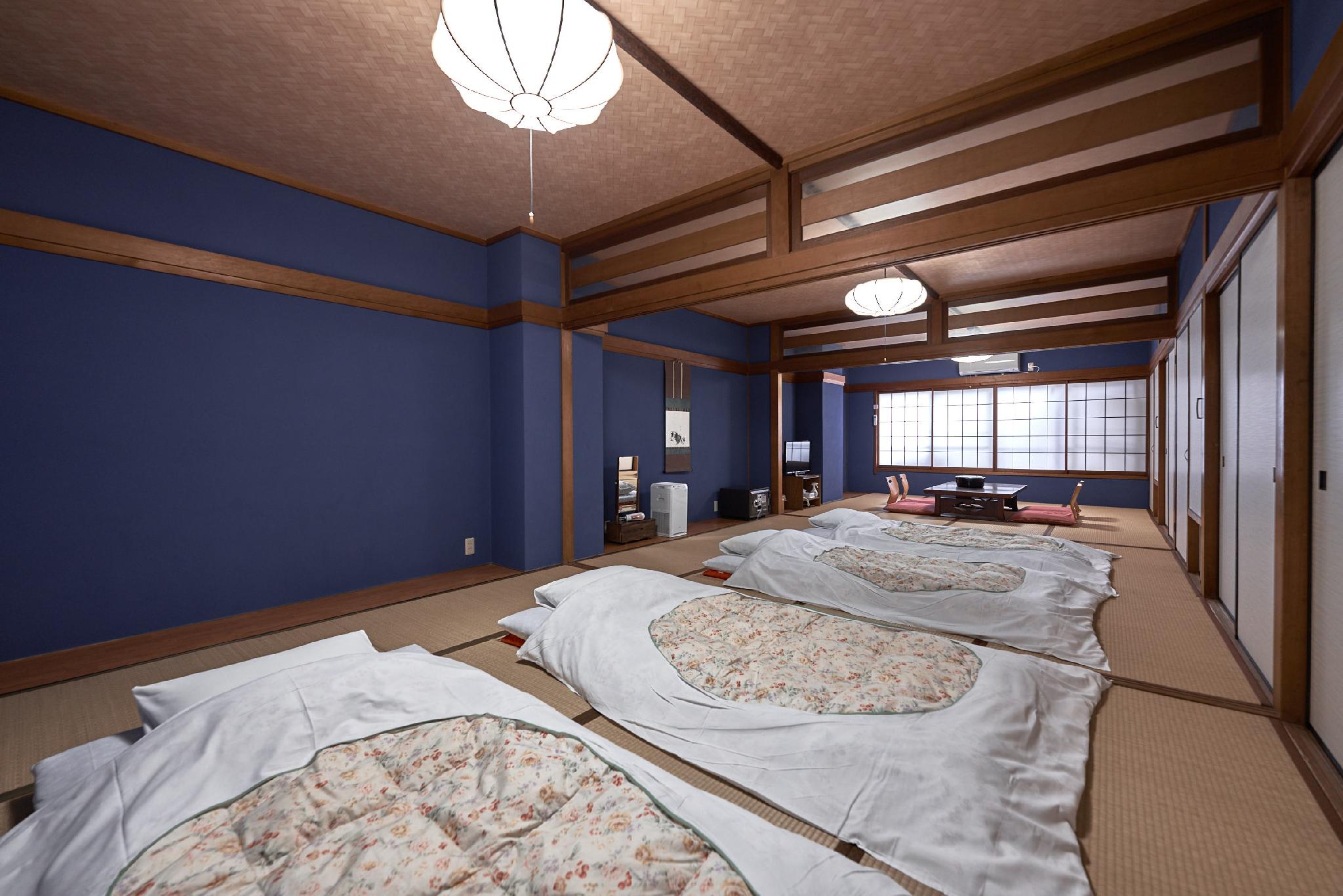 Japanese, Family, Futon Bed, Shared Bathroom