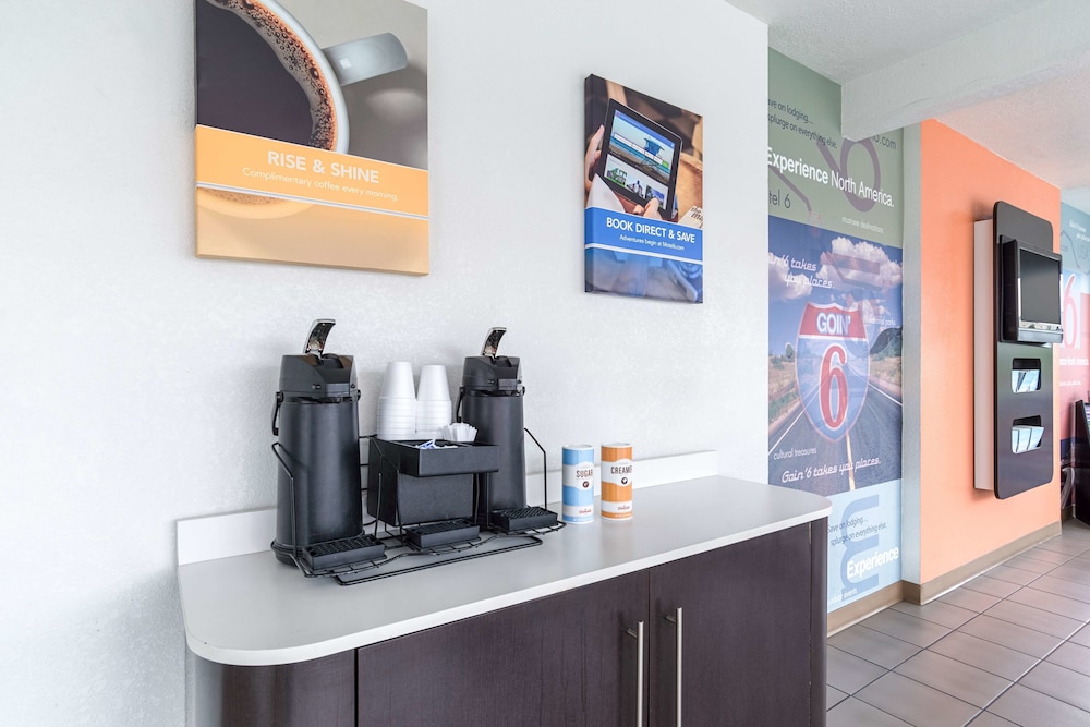 Motel6 Long Beach, CA - International City 7/38