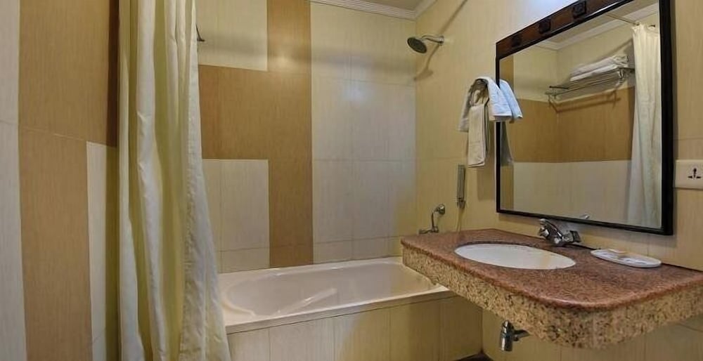 Hotel Taj Darbar 45/45