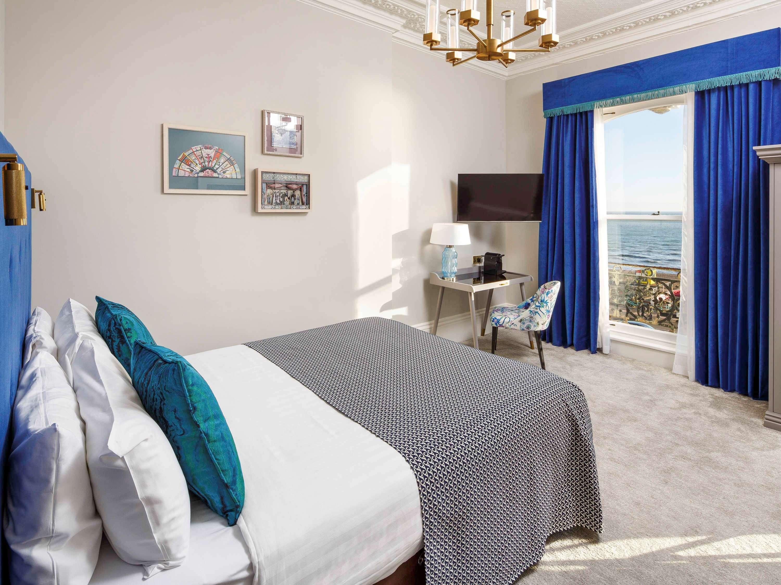 PRIVILEGE, DOUBLE BED, SEA VIEW