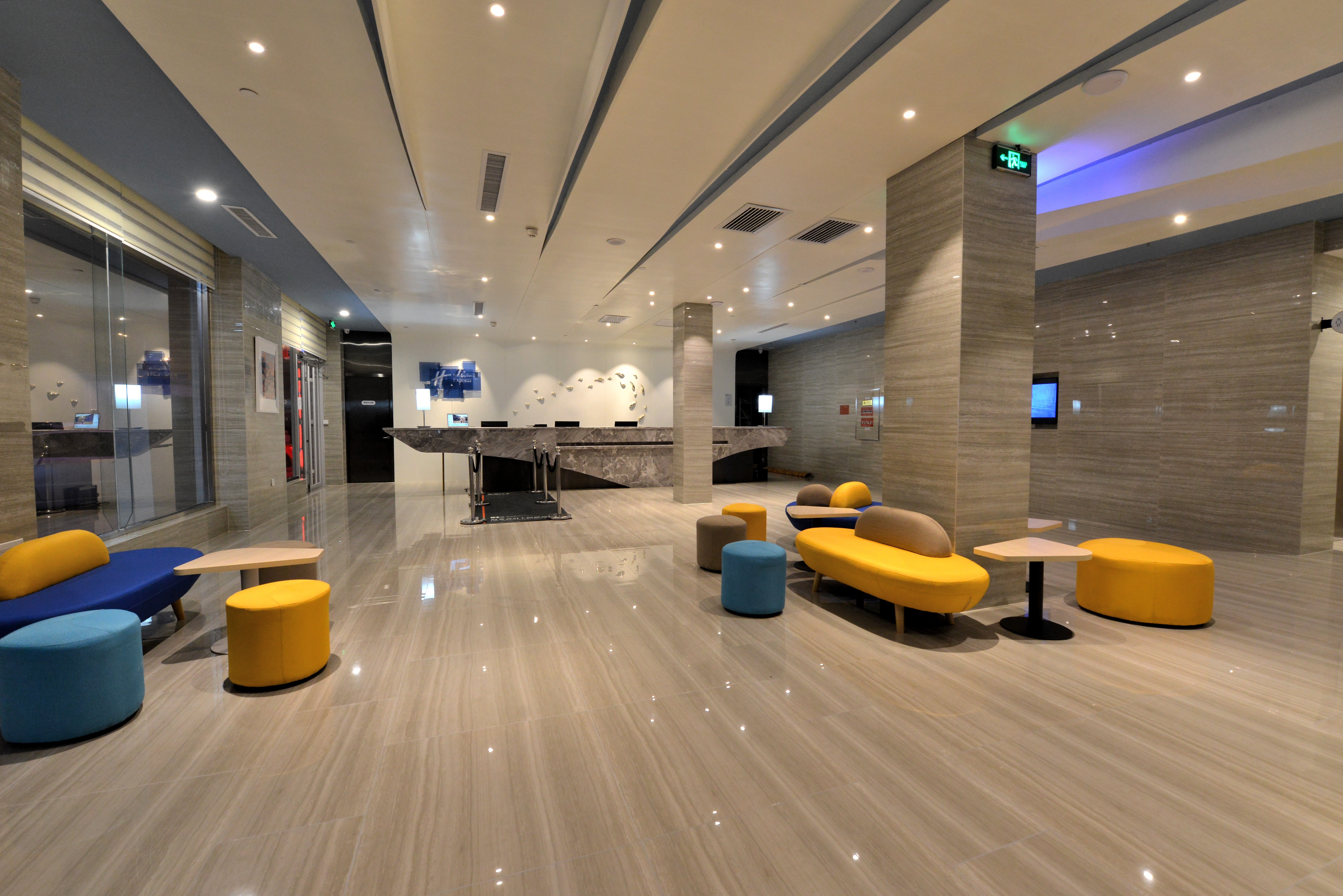 HOLIDAY INN EXPRESS WEIHAI ECONOMIC ZONE 35/54