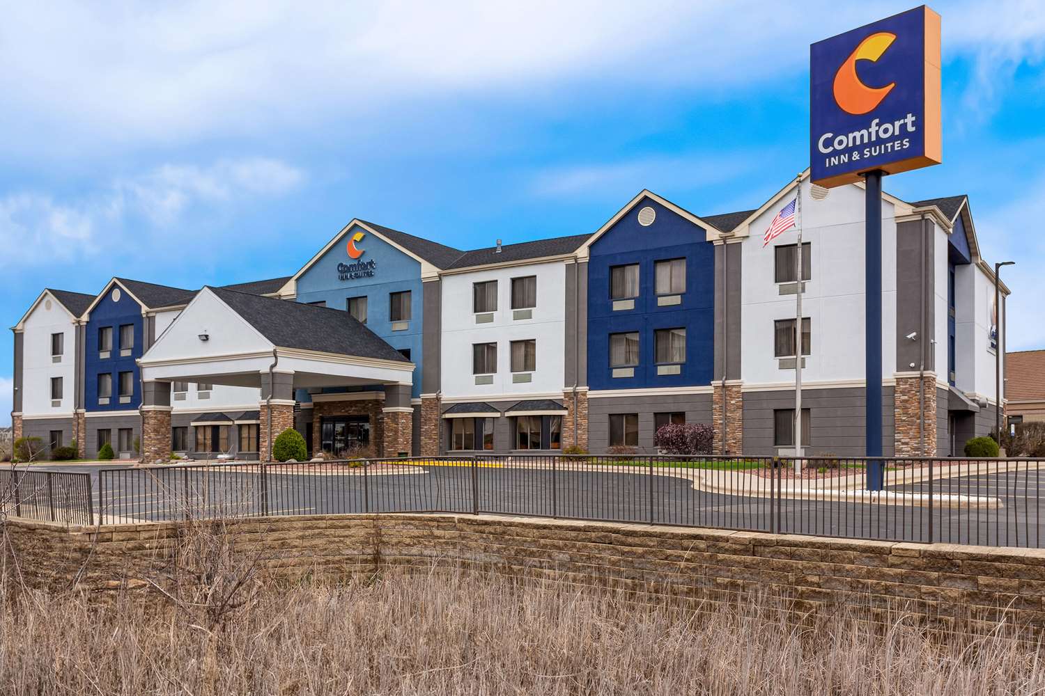 Comfort Inn & Suites Kenosha-Pleasant Prairie 33/33