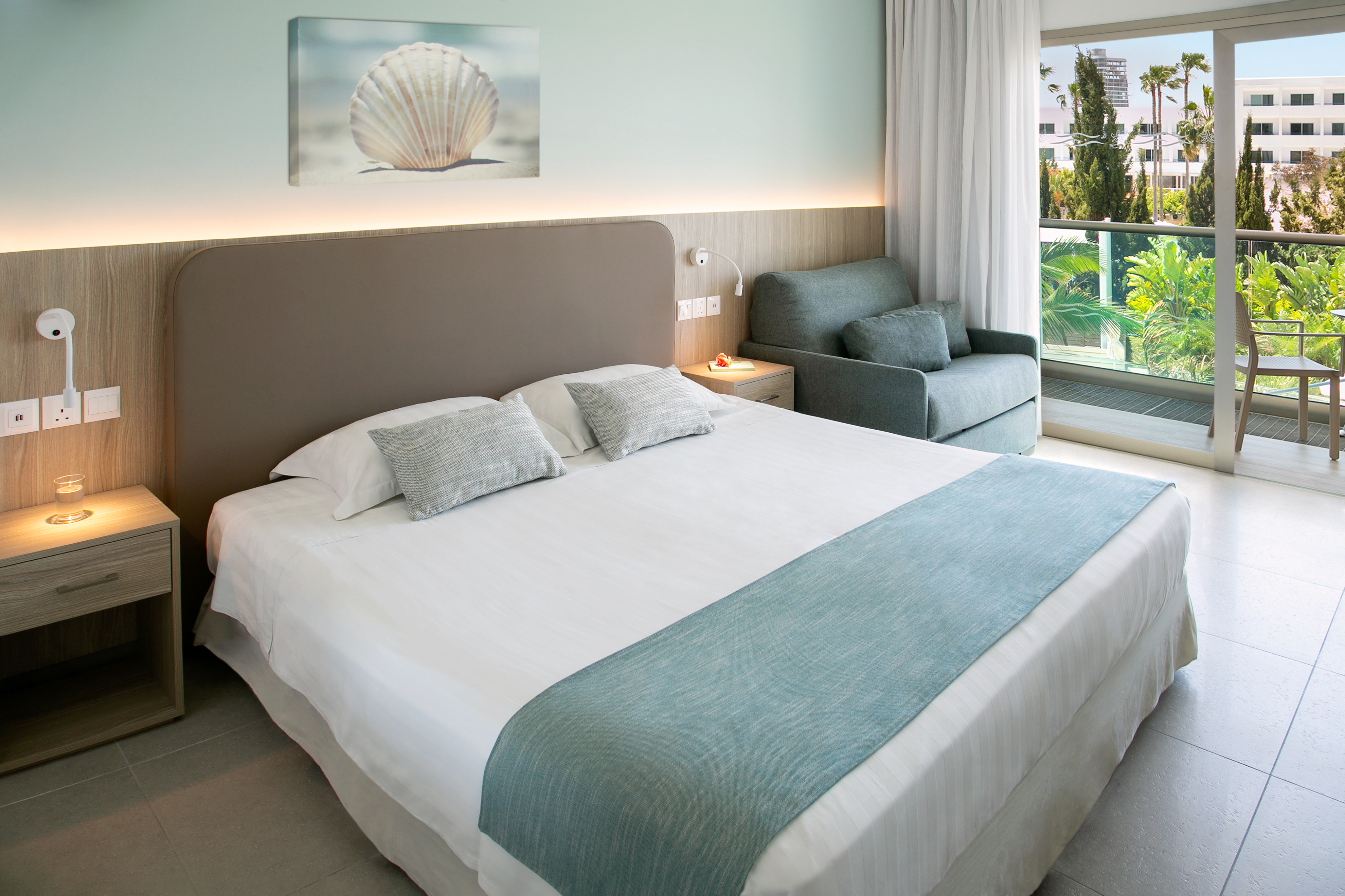 Room, Garden and Pool View