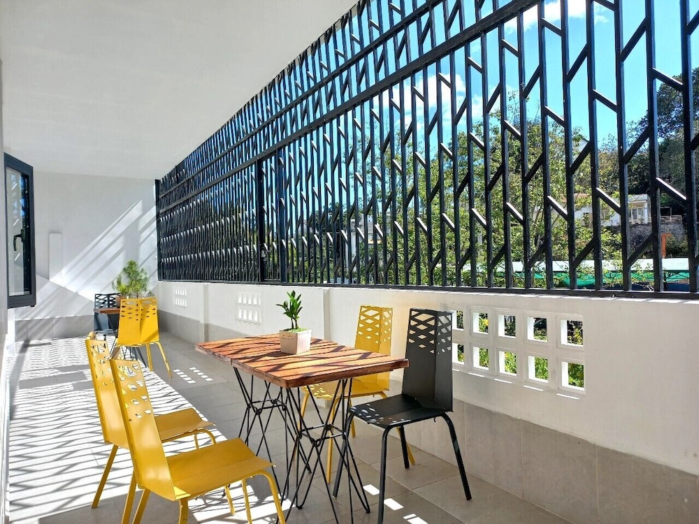 Richy Hotel 30/40