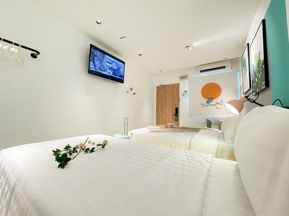 Apple 1 Hotel Gurney 16/61