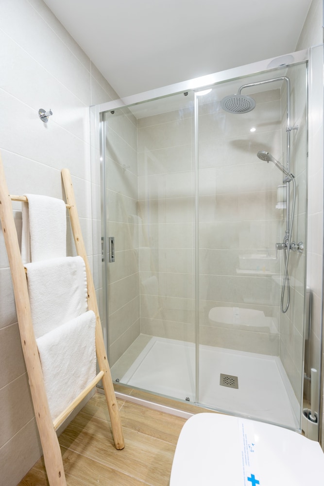 Hostal Romerito 34/37
