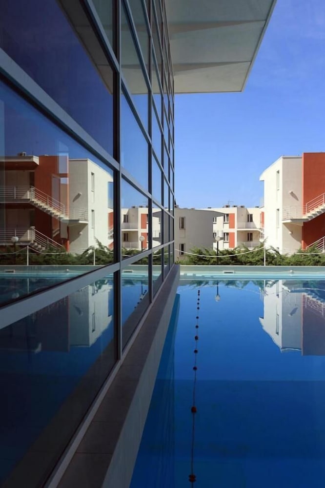 SPORTING CLUB RESORT 42/48