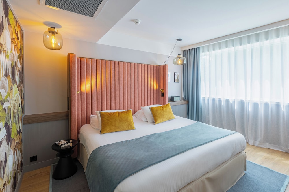 Spa, Suite, King Bed, Sofa