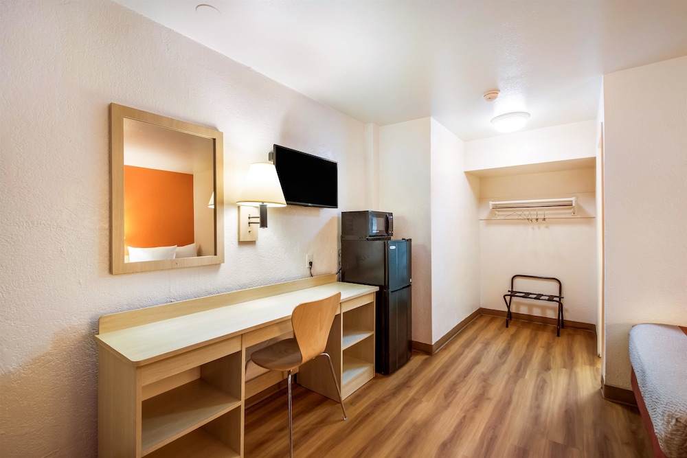 Motel6 Youngtown, AZ - Phoenix - Sun City 29/45