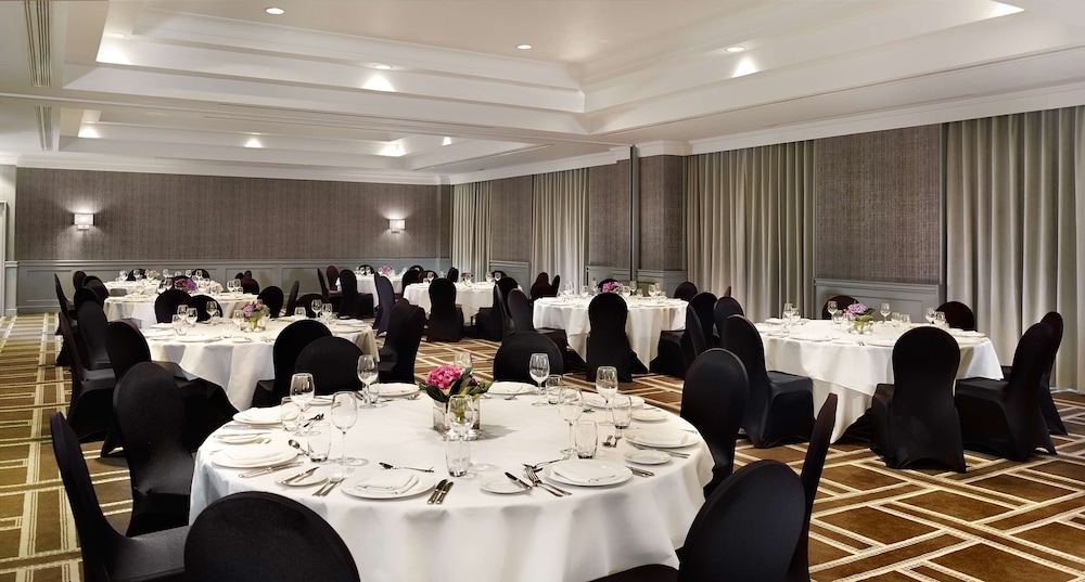 Hyatt Regency Birmingham 68/72
