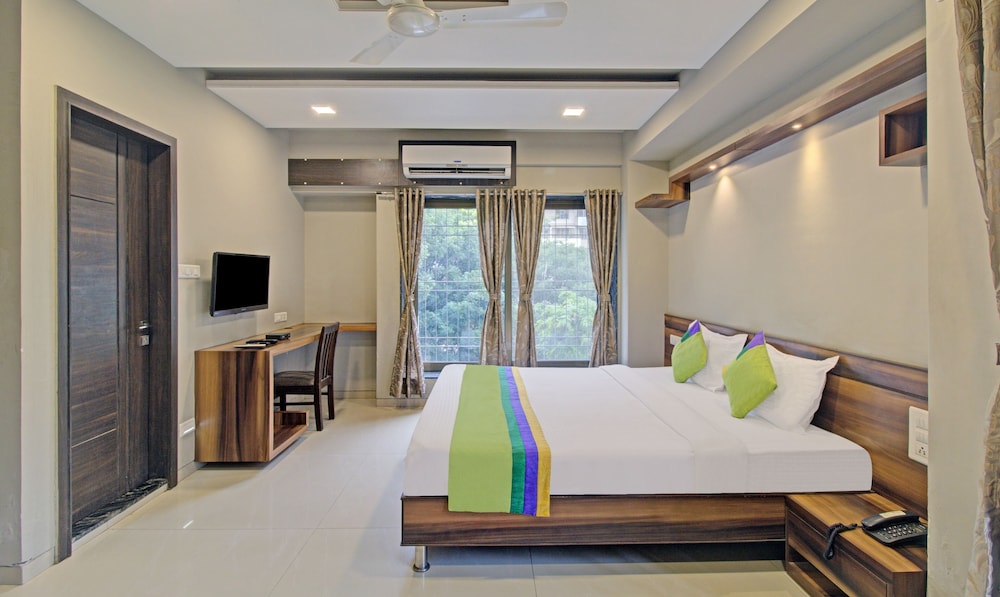 Treebo Trend Sumati Baner 14/39