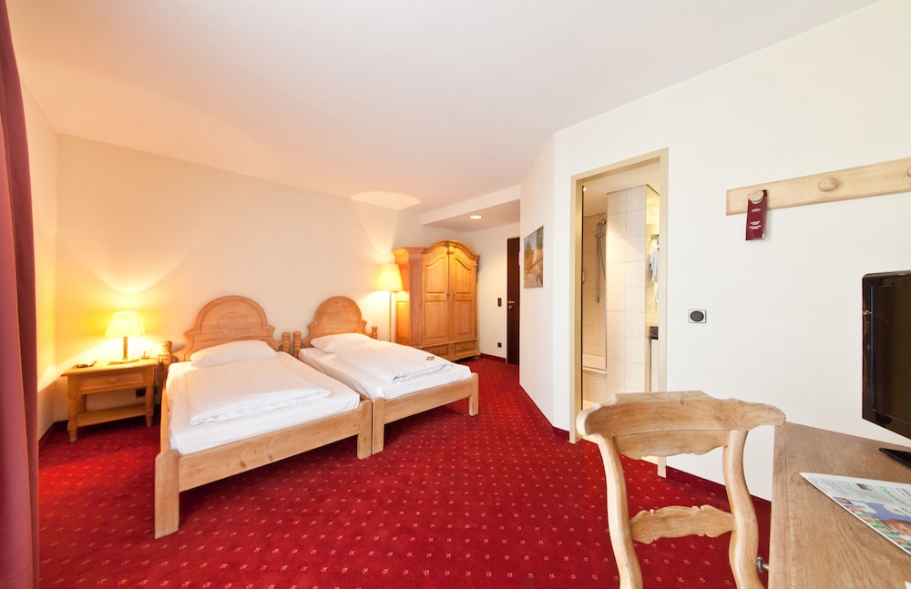 Hotel Madison 50/100