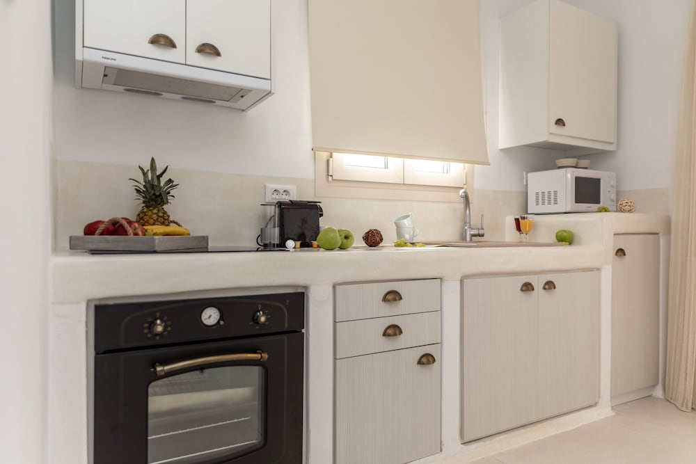 Naxian Lounge Villas 50/50