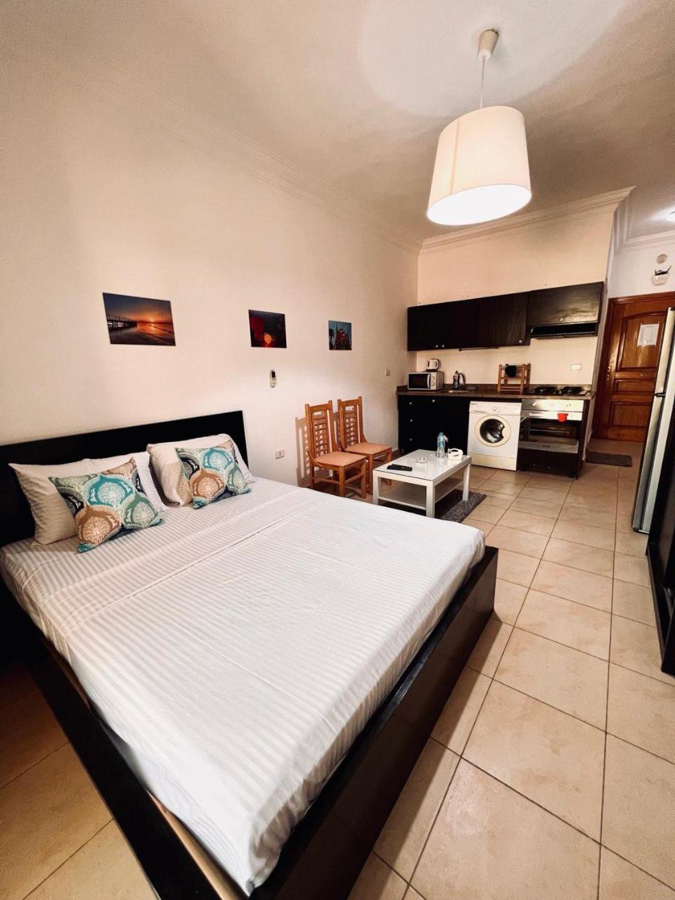 Studio, Apartment, Balcony