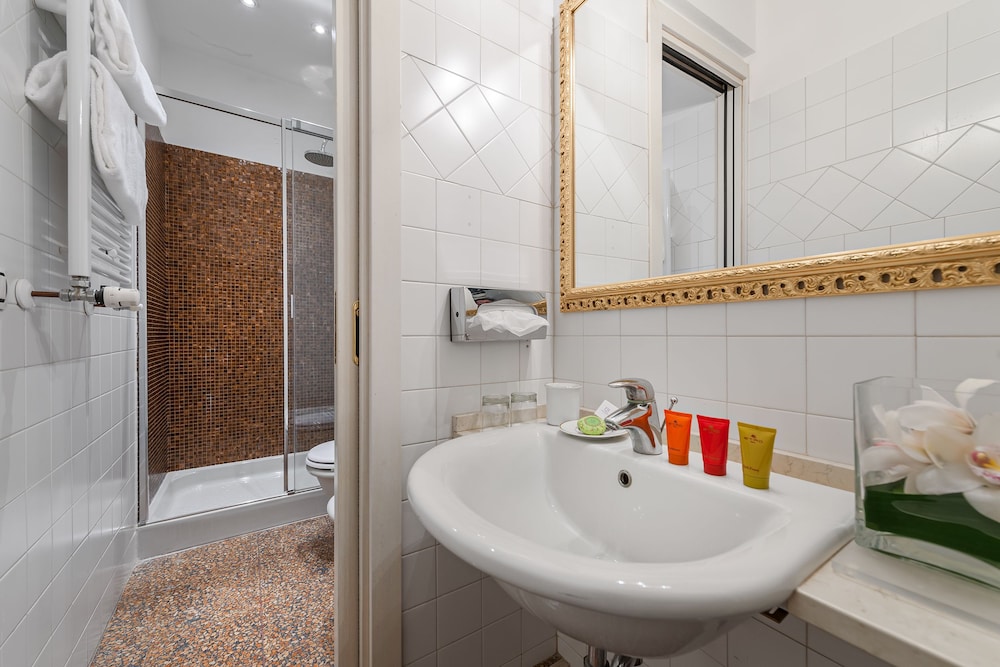 Hotel Al Ponte Antico 47/48