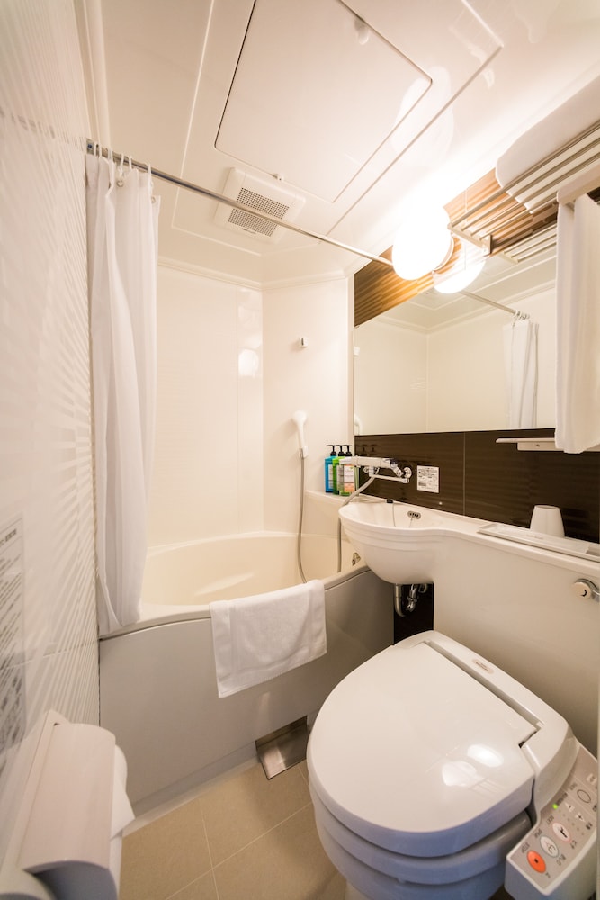 Super Hotel Aomori 23/24