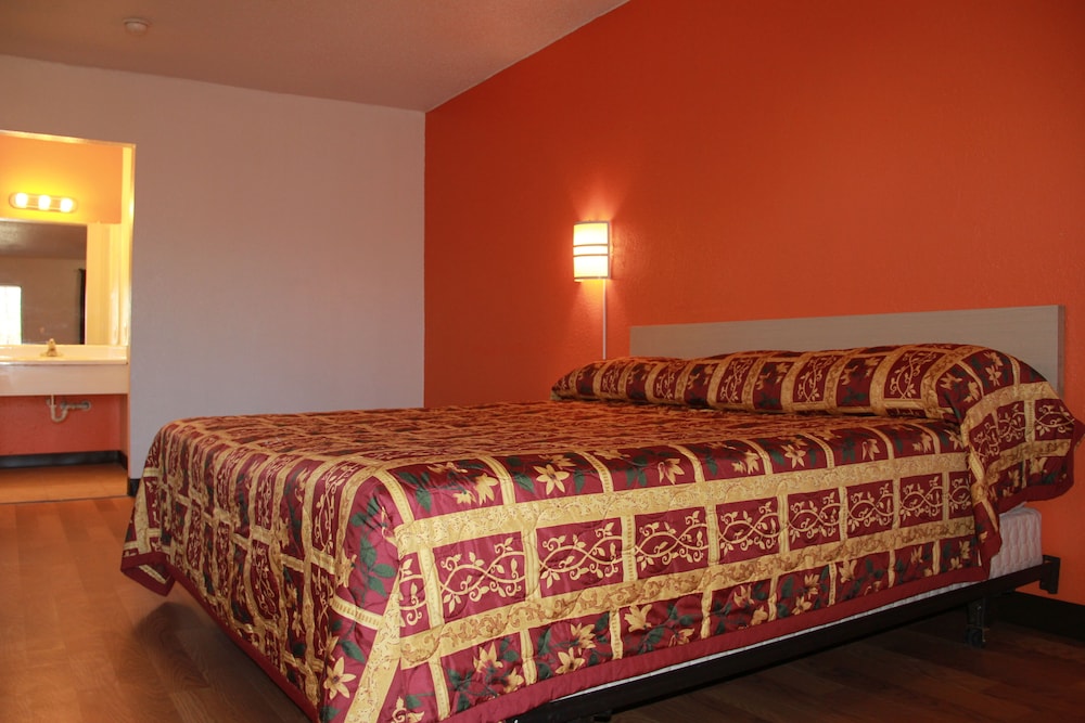 Sherman Inn 20/46