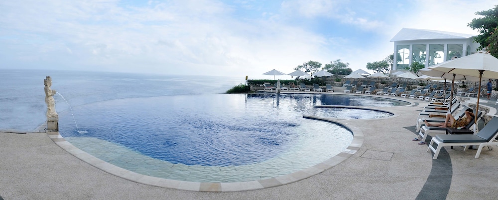 Blue Point Resort and Spa 64/73