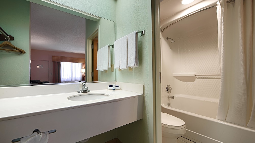 Best Western Lake Okeechobee 18/33