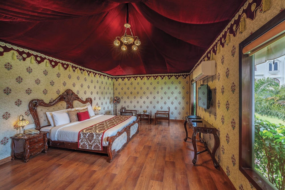 R Chandras Palace 14/42