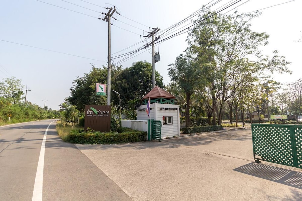 Baan Tai Had Resort and Water Sports 37/50