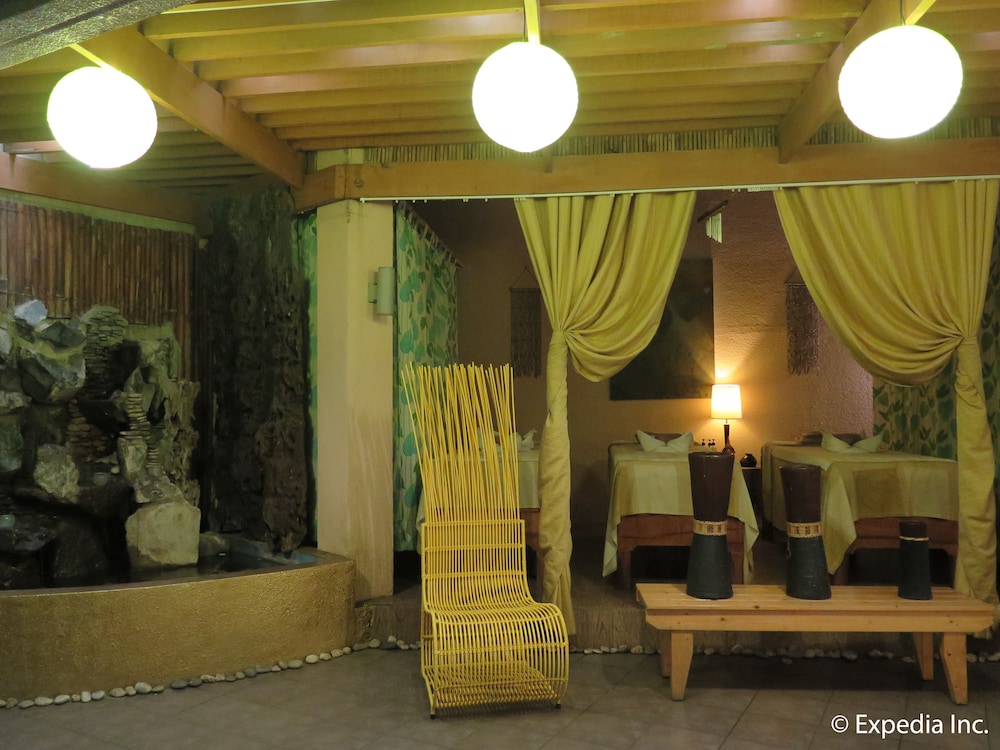 One Tagaytay Place 29/56