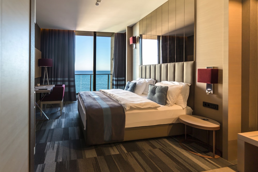 Vista Hotel 14/30
