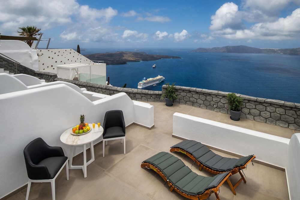 Aura Suites 19/31