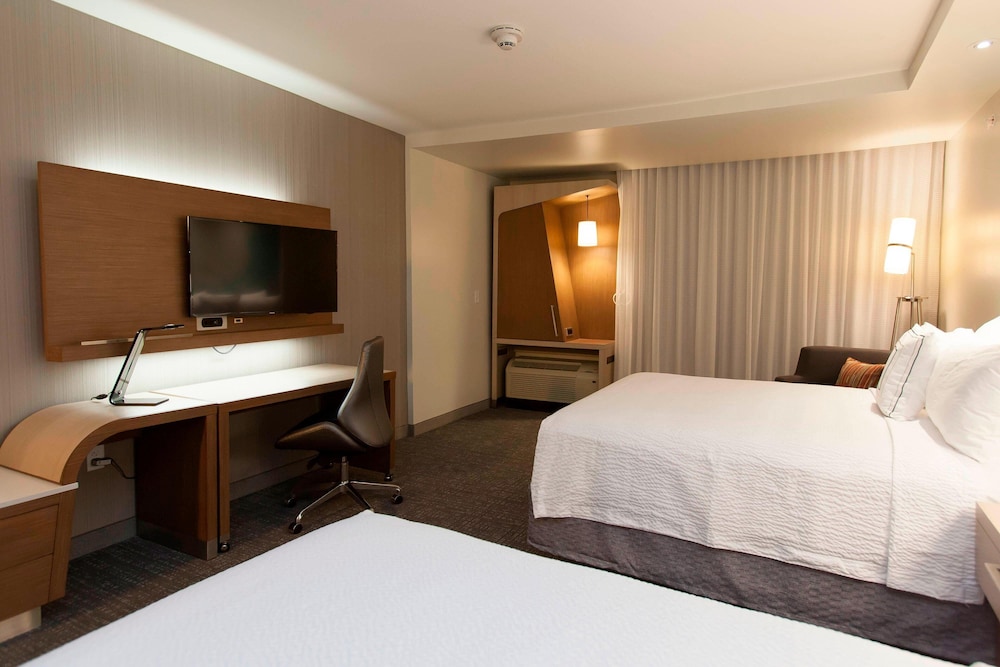 Courtyard by Marriott Houston City Place 14/50