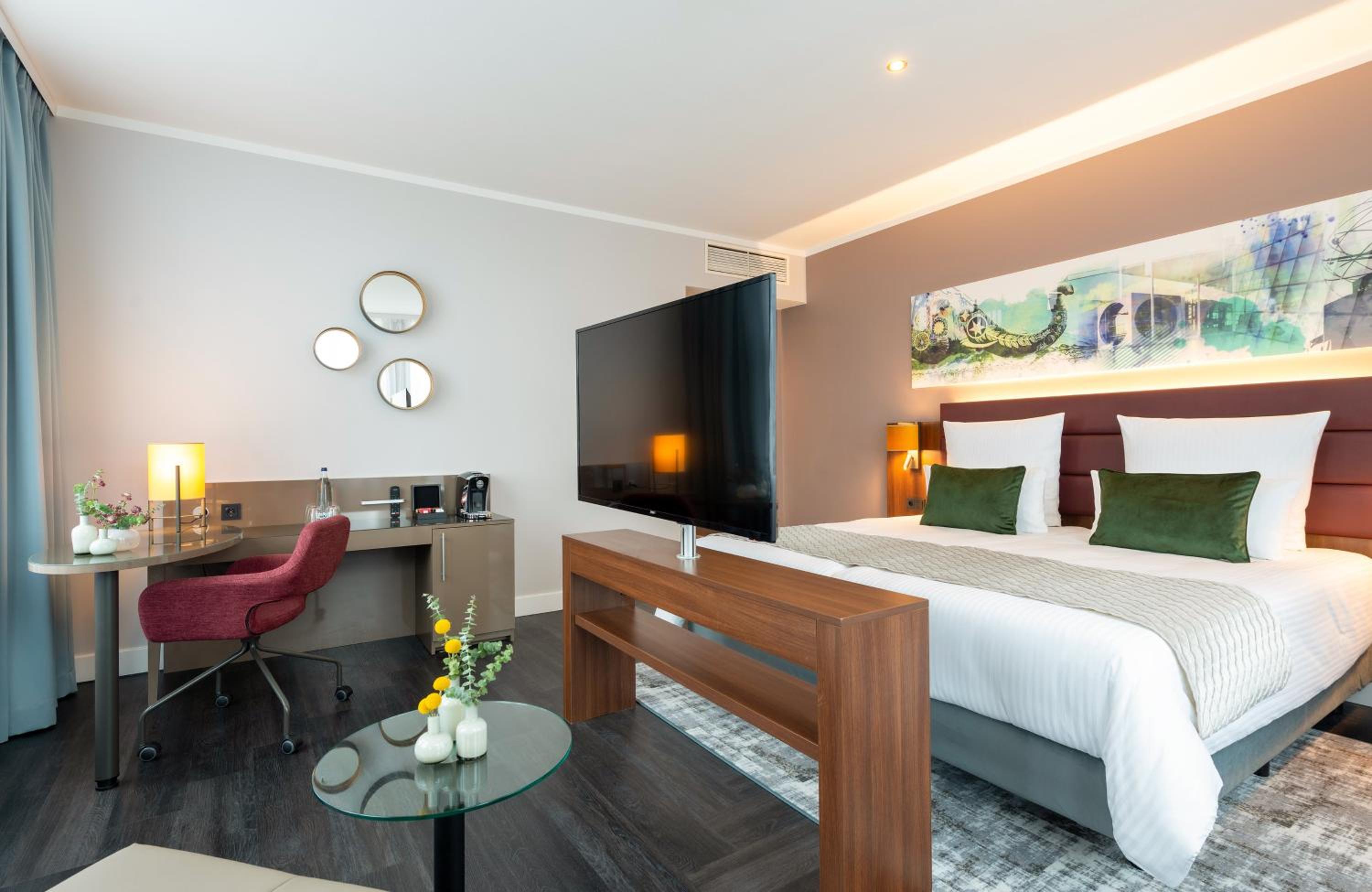 جناح جونيور، Leonardo Royal Hotel Berlin Alexanderplatz 3/7