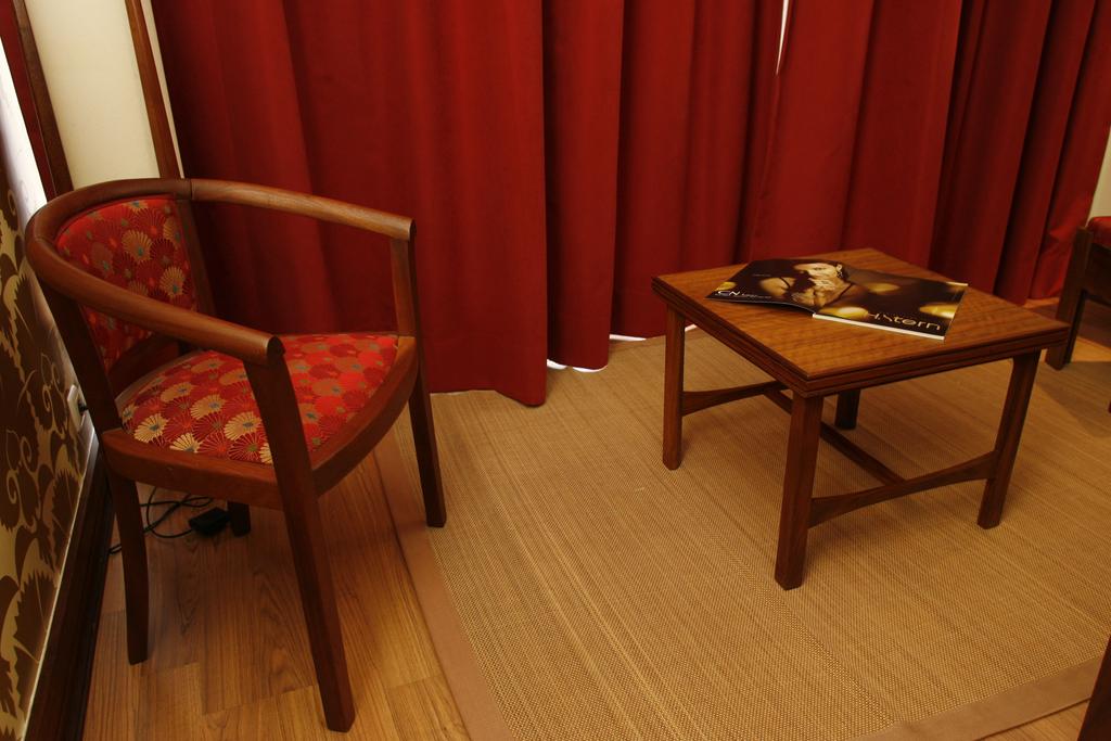 Hotel Catedral 23/28