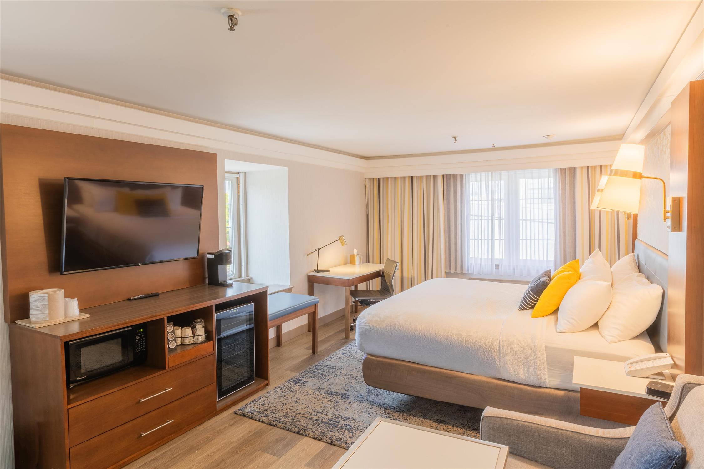 جناح بسرير كينج مع أريكة بمطبخ صغير، The Westfield Inn, BW Signature Collection 2/7