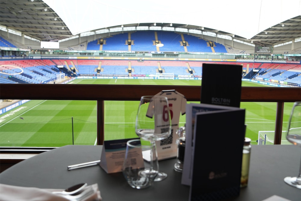 The Bolton Stadium Hotel, a member of Radisson Individuals 35/57