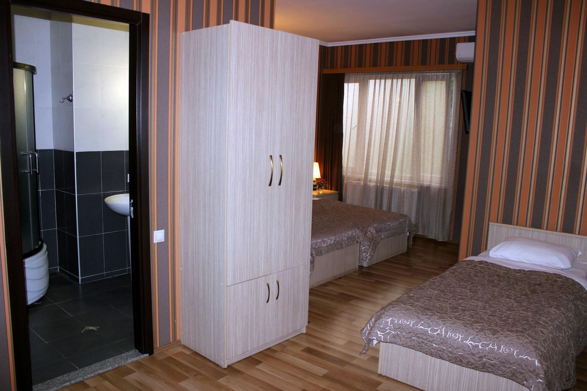 Darchi Hotel 36/36
