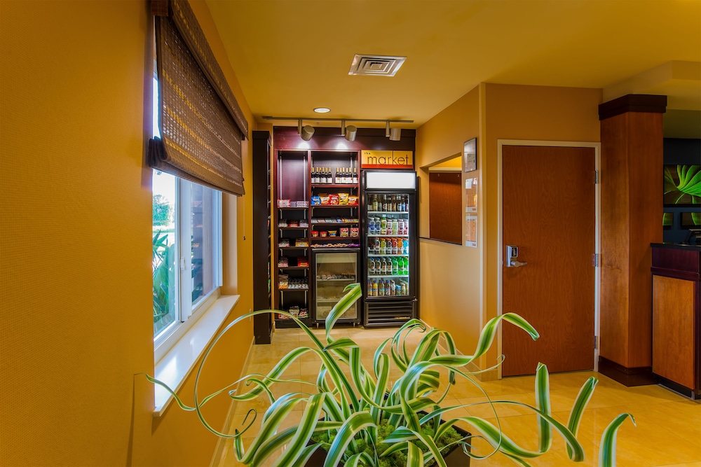 Fairfield Inn Suites By Marriott Venice 33/40